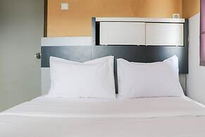 Best Deal 2Br Apartment Suites @Metro