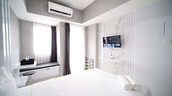 Nice And Comfy Studio Grand Dharmahusada Lagoon Apartment