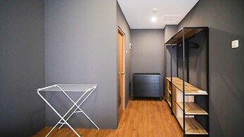 Wonderful 2Br Combine At Bale Hinggil Apartment