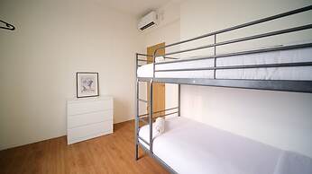 Wonderful 2Br Combine At Bale Hinggil Apartment