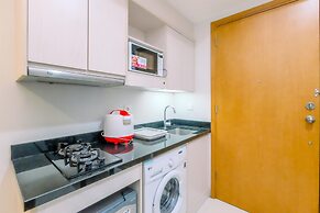 Homey And Minimalist 1Br The Mansion Kemayoran Apartment