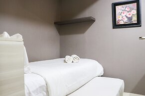 Best Deal Stylish 2Br At Apartment Gateway Pasteur