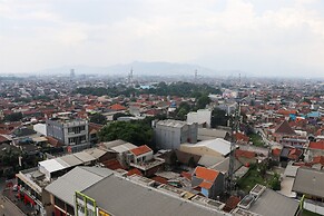 Cozy And Nice Studio Apartment At Mekarwangi Square Cibaduyut