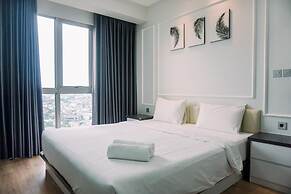Modern And Comfy 1Br At M-Town Signature Apartment