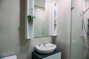 Modern And Comfy 1Br At M-Town Signature Apartment