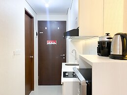 Homey And Minimalist Studio Transpark Juanda Bekasi Timur Apartment