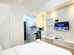 Homey And Minimalist Studio Transpark Juanda Bekasi Timur Apartment