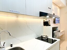 Homey And Minimalist Studio Transpark Juanda Bekasi Timur Apartment