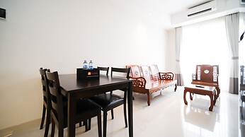 Simple And Clean 2Br At Grand Sungkono Lagoon Apartment