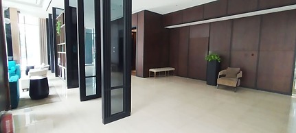 Simple And Clean 2Br At Grand Sungkono Lagoon Apartment