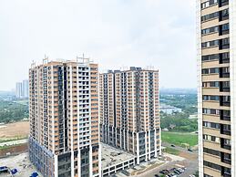 Cozy Living And Relaxing 2Br Meikarta Apartment