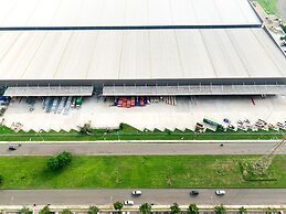 Comfortable And Strategic 1Br At Vasanta Innopark Apartment