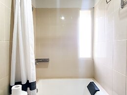 Best Deal And Comfortable 2Br Oasis Cikarang Apartment