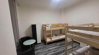 Small Apartment for Groups in City Centre