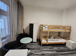 Small Apartment for Groups in City Centre