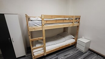 Small Apartment for Groups in City Centre