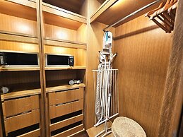 Cormar Suites Serviced Apartment