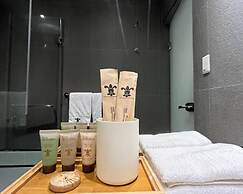 Manila Bayview Luxury Rental