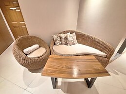 Manila Bayview Luxury Rental