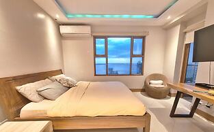 Manila Bayview Luxury Rental