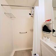 Manila Bayview Luxury Rental