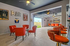 Billiards & Beaches by Avantstay Cart Boardwalk + Pool Table