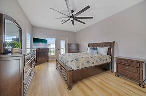 Billiards & Beaches by Avantstay Cart Boardwalk + Pool Table