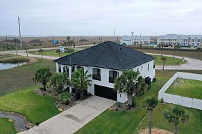 Billiards & Beaches by Avantstay Cart Boardwalk + Pool Table