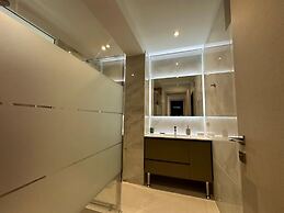 Elpida Luxury Apartments & Suites