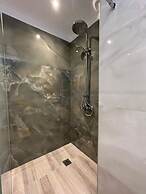 Elpida Luxury Apartments & Suites