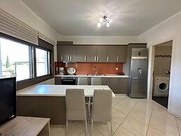 Elpida Luxury Apartments & Suites