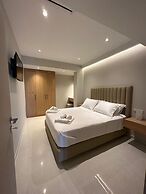 Elpida Luxury Apartments & Suites