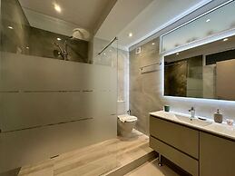 Elpida Luxury Apartments & Suites