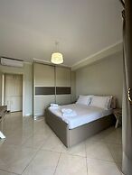 Elpida Luxury Apartments & Suites