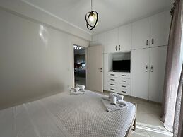 Elpida Luxury Apartments & Suites