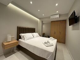 Elpida Luxury Apartments & Suites