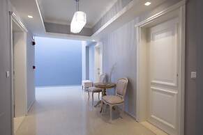 VK Luxury Suites - Private Parking - Adults Only