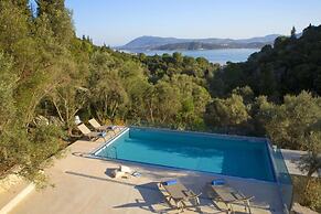 Villas Harriet - With Sea View and Near the sea