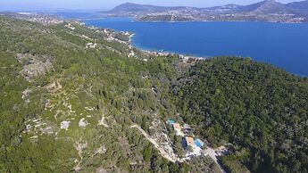 Villas Harriet - With Sea View and Near the sea