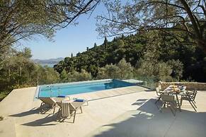 Villas Harriet - With Sea View and Near the sea