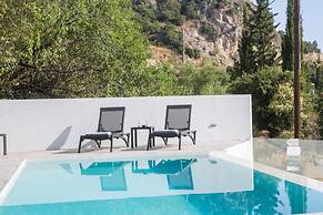 Aloft Luxury Villas Lefkada - Heated Pool