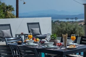Aloft Luxury Villas Lefkada - Heated Pool