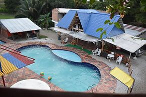 Shaddai restaurante y hospedaje