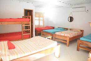 Shaddai restaurante y hospedaje