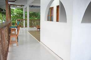 Shaddai restaurante y hospedaje