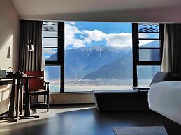 JOVE MOUNTAIN UrCove Nyingchi Hotel