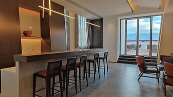 JOVE MOUNTAIN UrCove Nyingchi Hotel