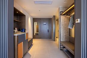 JOVE MOUNTAIN UrCove Nyingchi Hotel