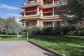 Sardinia Re - White Olives