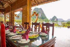 Lotus Field Homestay